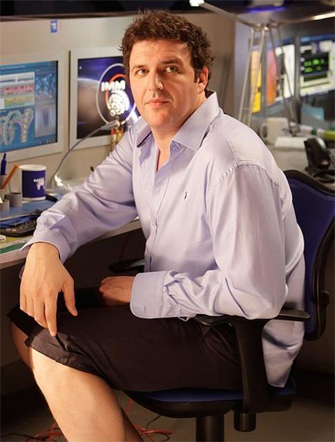 Максим Виторган не хочет усыновлять детей