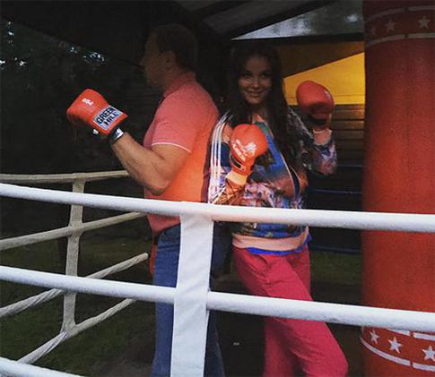 Оксана Федорова впервые показала мужа