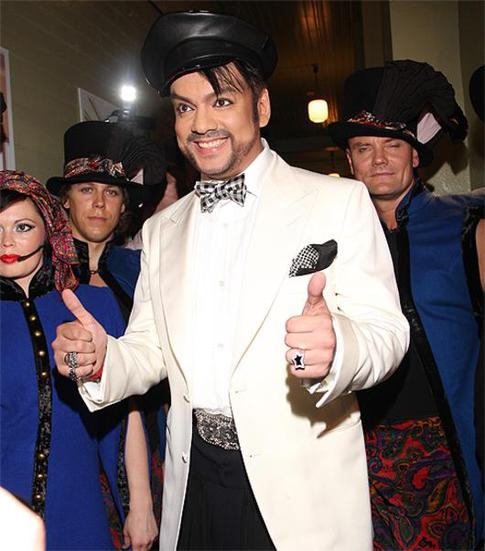 Киркорову подарили его портрет размером с маковое зернышко