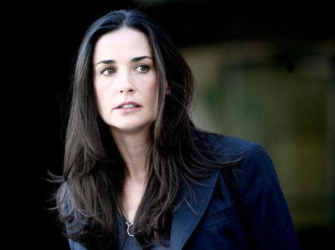 Деми Мур узнала, кто утонул в ее бассейне