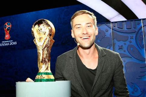 Дмитрий Шепелев впервые опубликовал свою фотографию после смерти Фриске