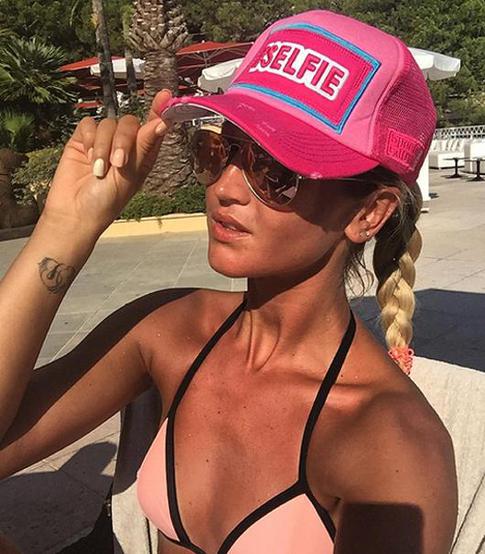 Ольга Бузова стала жертвой воровки