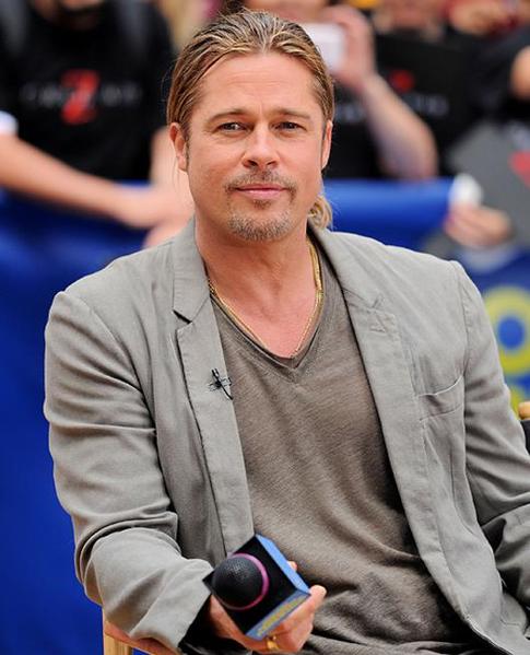 Брэд Питт прилетел на открытие ММКФ