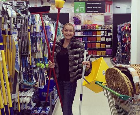 Волочкова вернулась с небес на землю