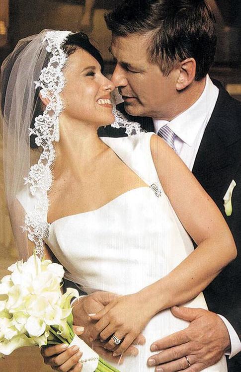 Алек Болдуин показал свадебное фото