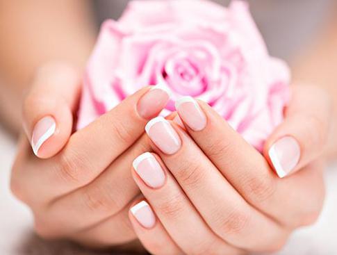 Ручной труд: как вернуть молодость коже рук?