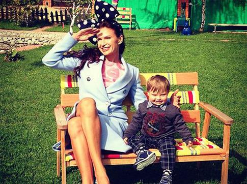 Закрыт микроблог сына Эвелины Блёданс