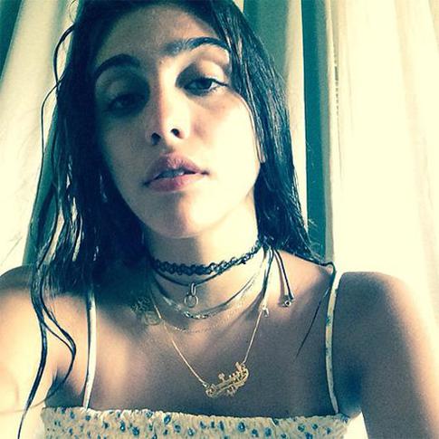 Дочь Мадонны запретила ей приезжать к ней