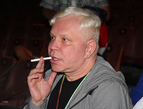 Борис Моисеев закурил от волнения