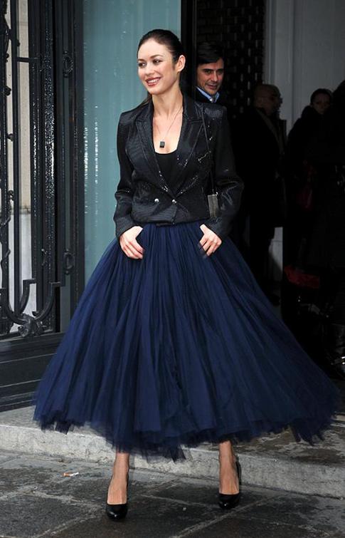 Ольга Куриленко справилась с самой капризной одеждой