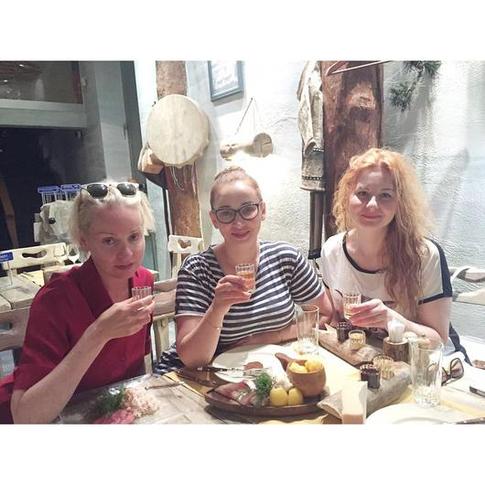 Анфиса Чехова пошла в баню