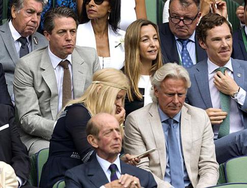 Хью Грант вышел в свет с матерью своего третьего ребенка