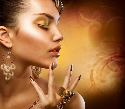 Осень−2012: модные тенденции в маникюре