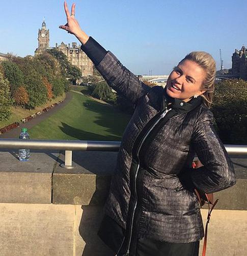 Анну Семенович шантажируют интимными фото