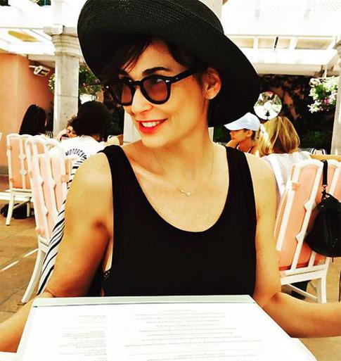 Даешь молодежь: почему Деми Мур, Дженнифер Лопес, Сандра Буллок и другие звезды не стареют?