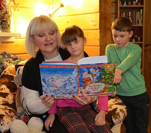 Пятилетняя дочка Маргариты Суханкиной запела