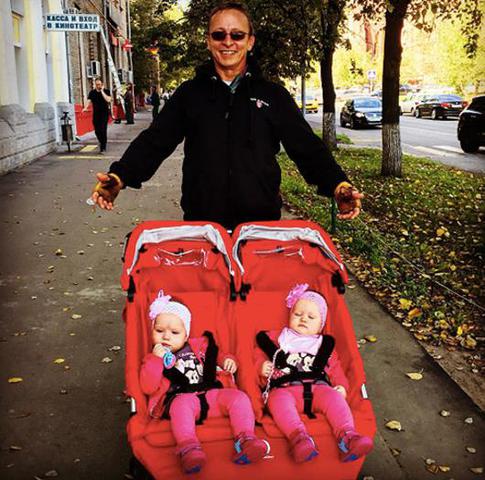 У Ивана Охлобыстина — двойня!