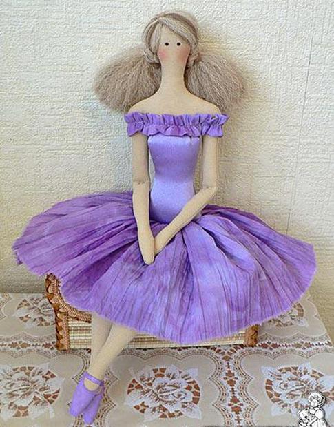 Как поздравить кукол с праздником?