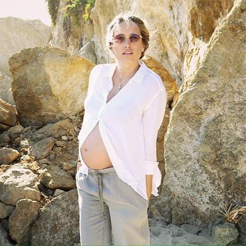 СМИ: Марика впервые стала мамой