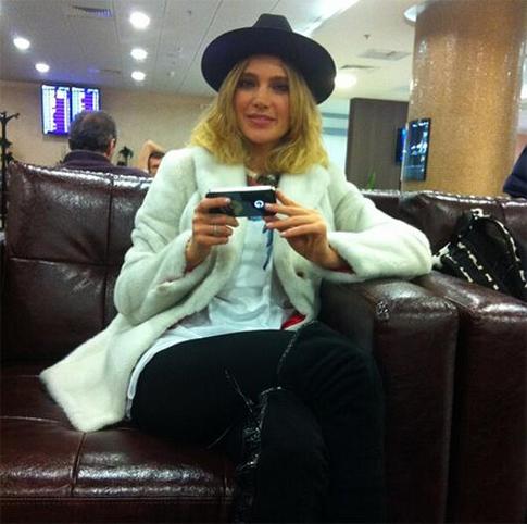 ГлюкоZa готовит дочь к лету (фото)