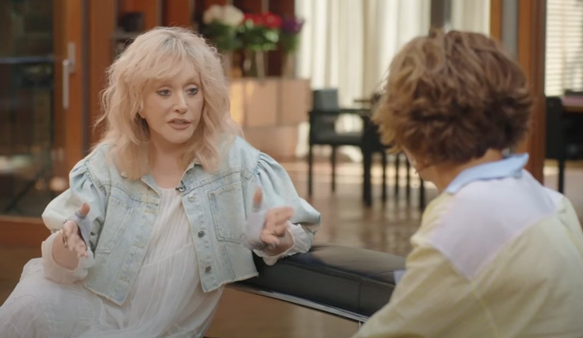 На Аллу Пугачеву подали в суд