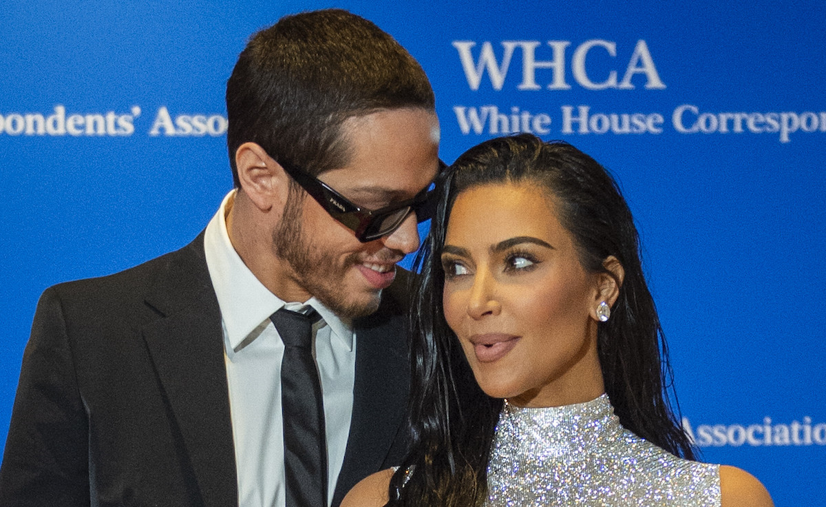 У бывшего Ким Кардашьян родилась дочь: первое фото малышки