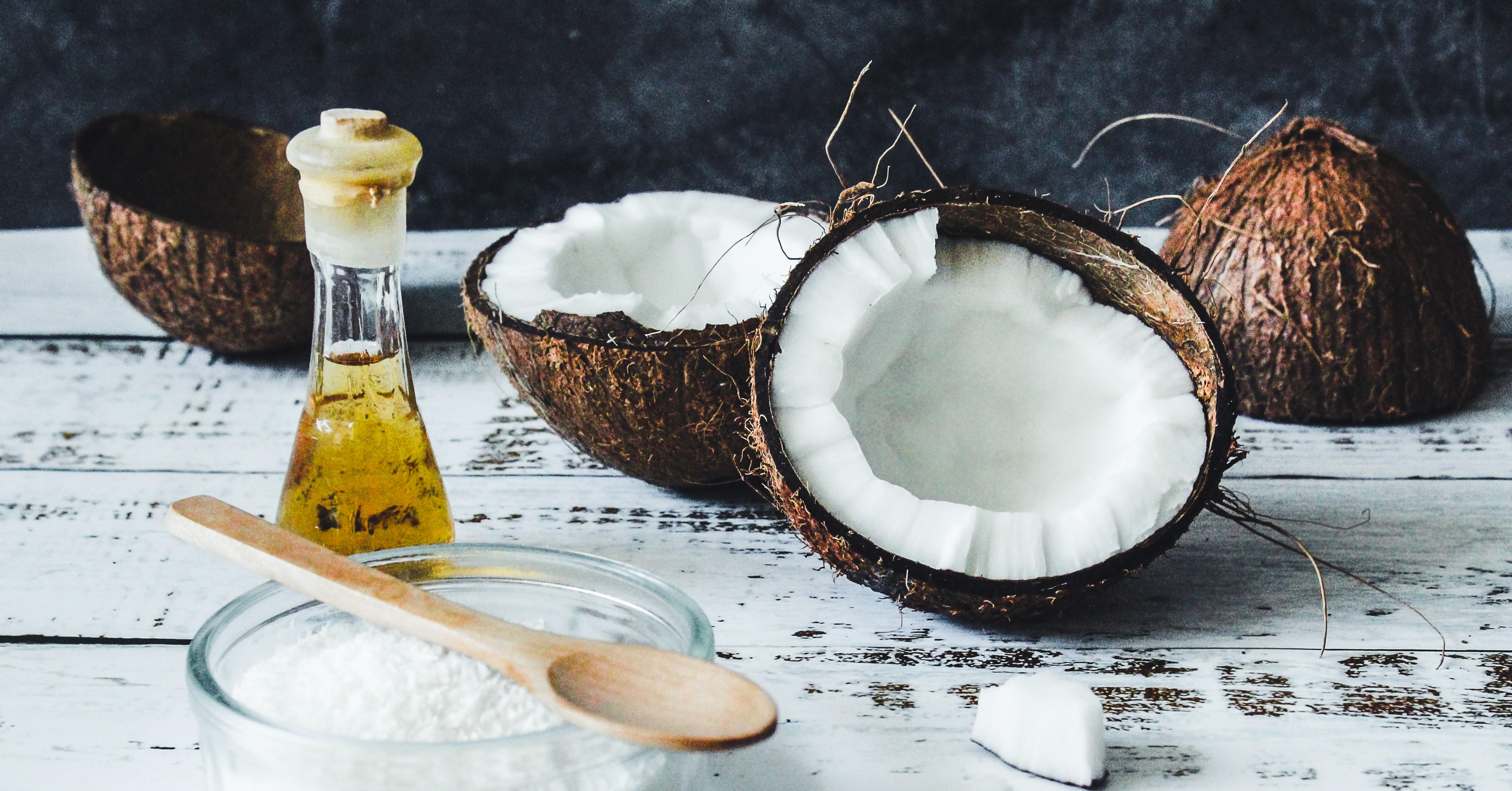 Кокосовое масло – свойства, применение + 5 рецептов для красоты
