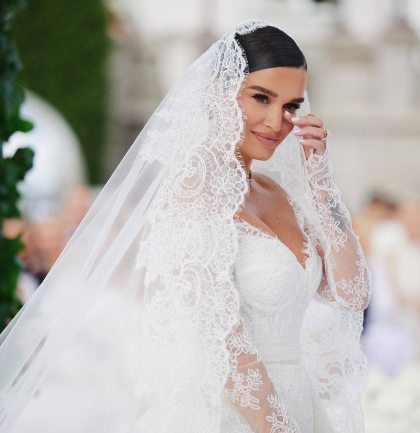 Еще одна свадьба Бородиной и Сердюкова